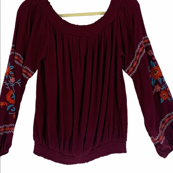 Xhilaration Off Shoulder Long Sleeve Top Size M - Picture 8 of 8